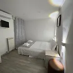 Venice Sanella Πανσιόν *